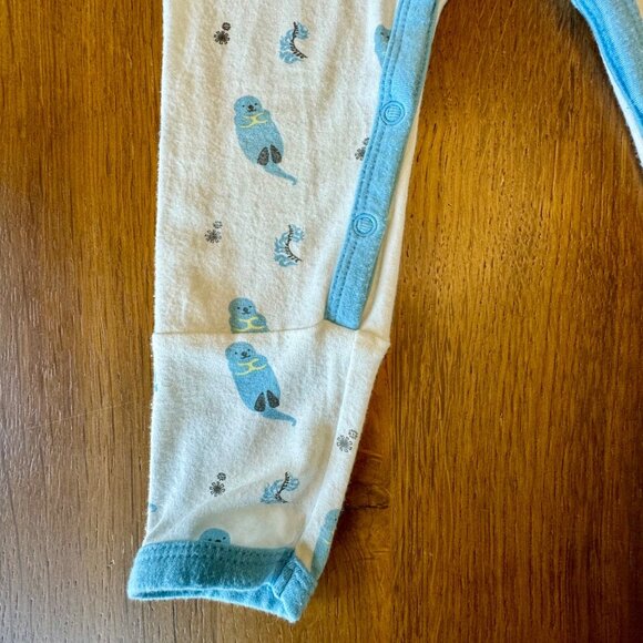 KYTE BABY Cuddle Otter Snap Romper 6-12 Mos Bamboo Playsuit Otters Pajamas HTF - Picture 4 of 6